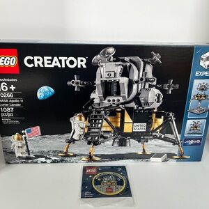 LEGO CREATOR: NASA Apollo 11 Lunar Lander (10266) + Apollo Lunar Lander Patch